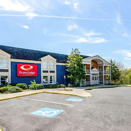 Econo Lodge Inn & Suites Radford-Blacksburg Area Bagian luar foto